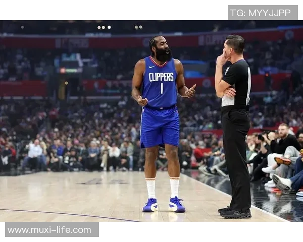 真没犯规？裁判回应哈登三分绝杀争议：格雷姆斯对他进行合法搅扰